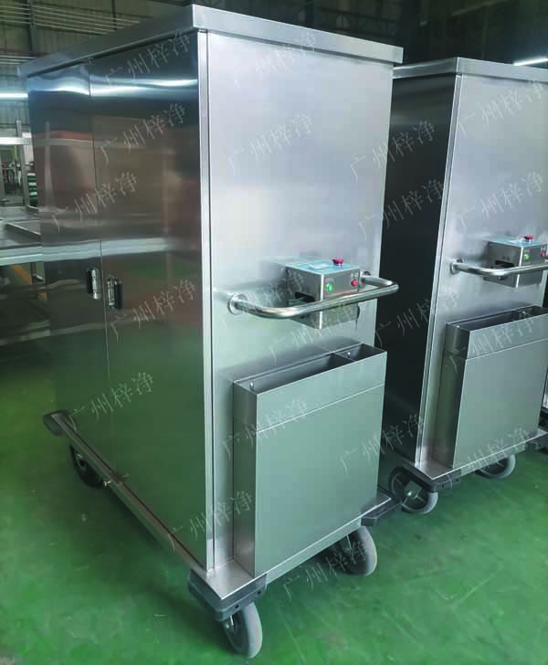密閉式滅菌器械物品電動(dòng)轉(zhuǎn)運(yùn)車(chē)有單面雙開(kāi)門(mén),單側(cè)門(mén)可旋轉(zhuǎn)角度≥220°度開(kāi)啟設(shè)計(jì)，裝卸物品更方便;